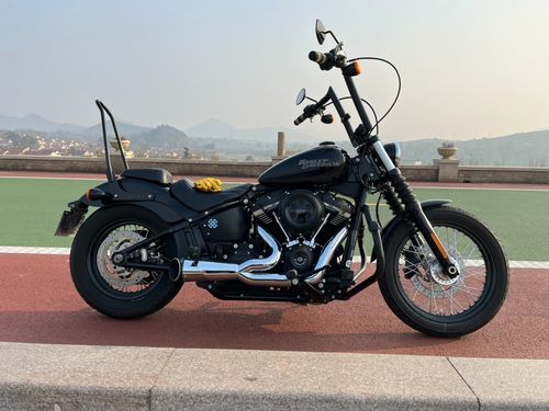 哈雷1.25英寸羊角车把883 1200夜路德 街霸路威豪雅改装加高车把