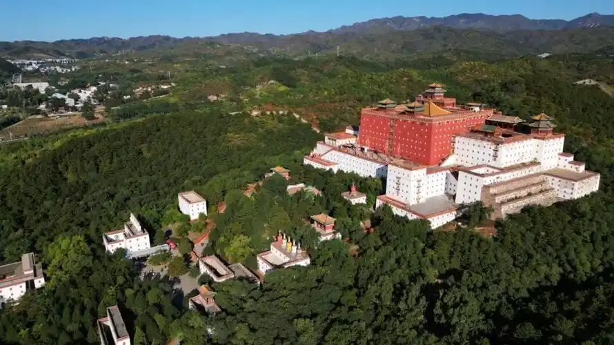 lordjuon普陀宗乘之庙(小布达拉宫)→须弥福寿之庙→普宁寺→棒槌山