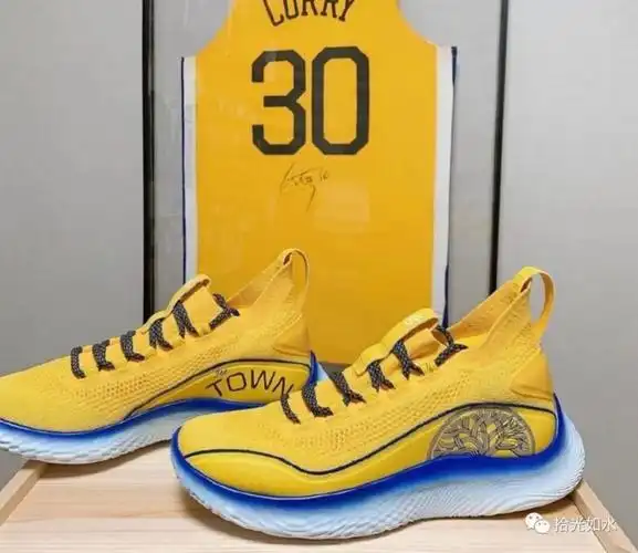库里8代球鞋diy库里专属配色,这也太帅了吧!