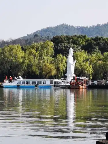 宁波东钱湖小普陀景区