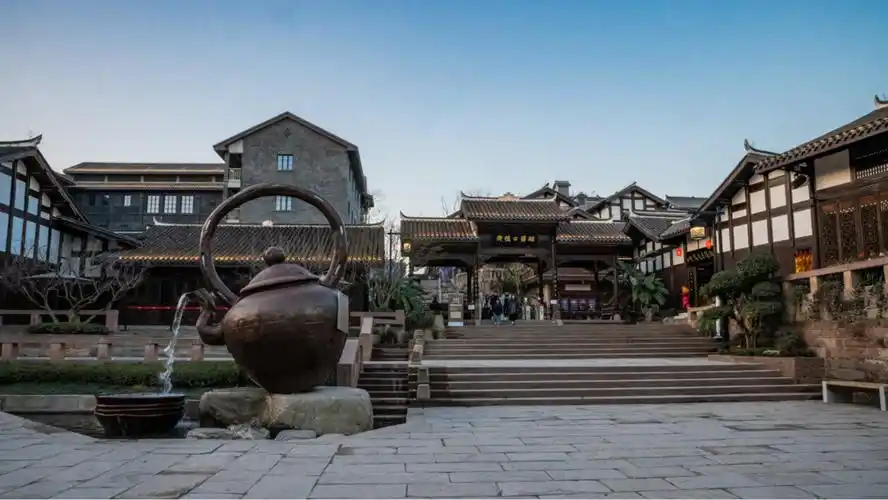 千年古镇,七彩流光!6月29日,给你不一样的磁器口-上游新闻 汇聚向上的