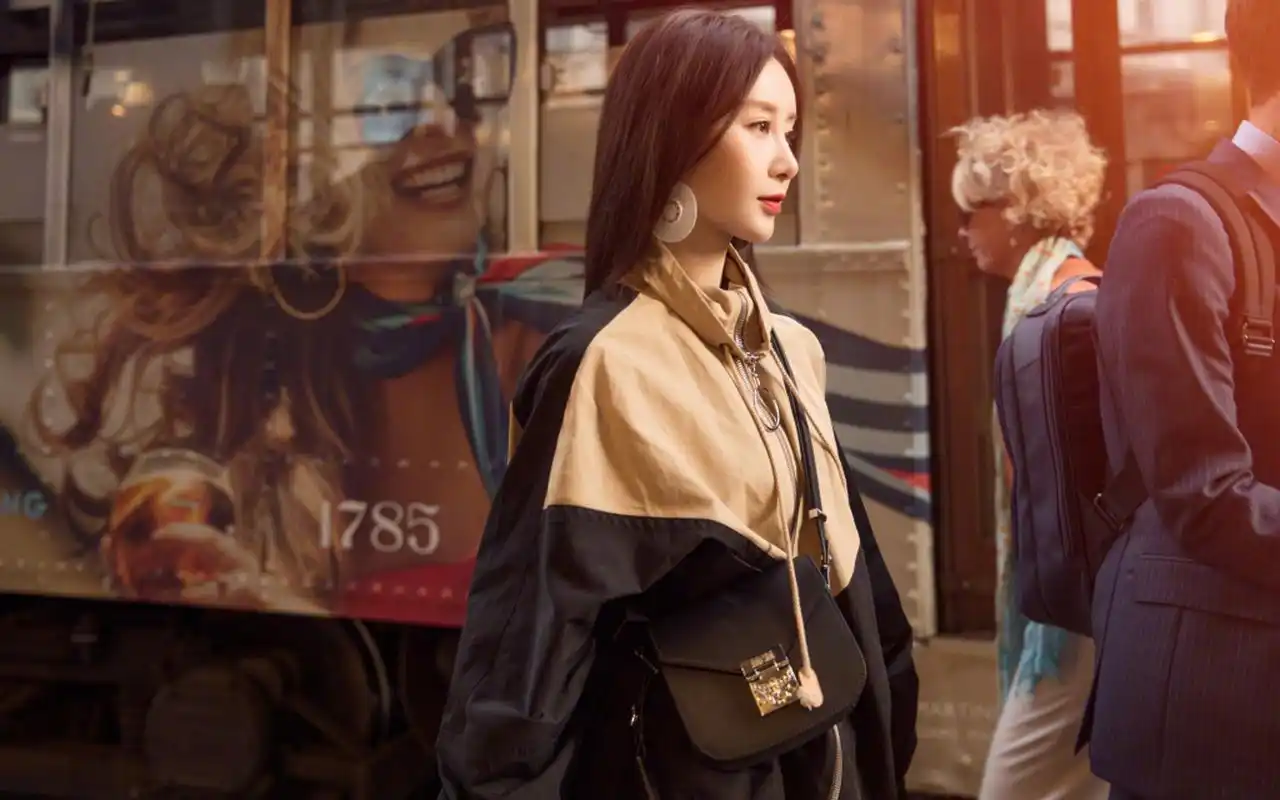 舒畅最新秋季时尚街拍图片桌面壁纸