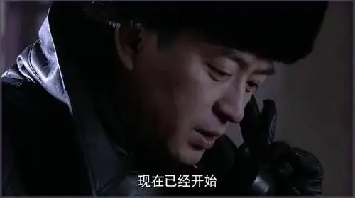 《悬崖》中的周乙,张嘉译饰演