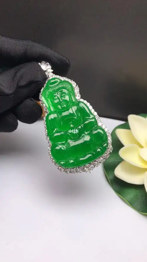 祖母绿翡翠观音