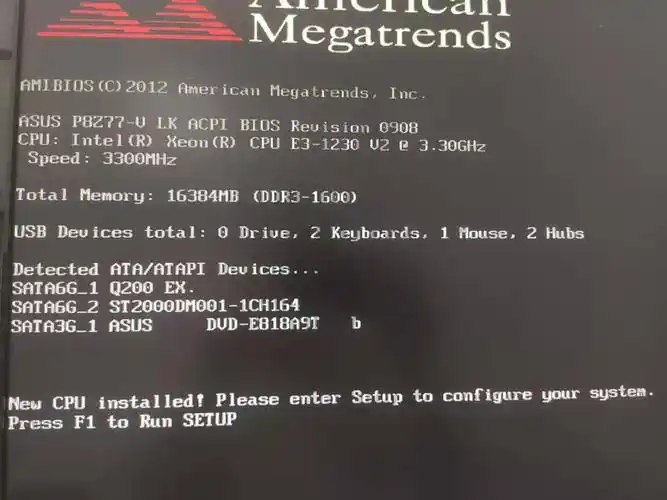 这台机现在系统进不去了,,每次启动都是自检出问题,出现这个结果