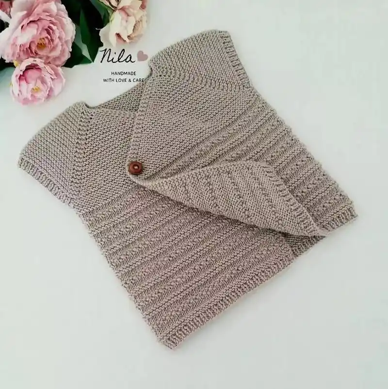 可爱的小马甲!#手工diy #爱生活爱编织 #我们一起织毛衣 - 抖音