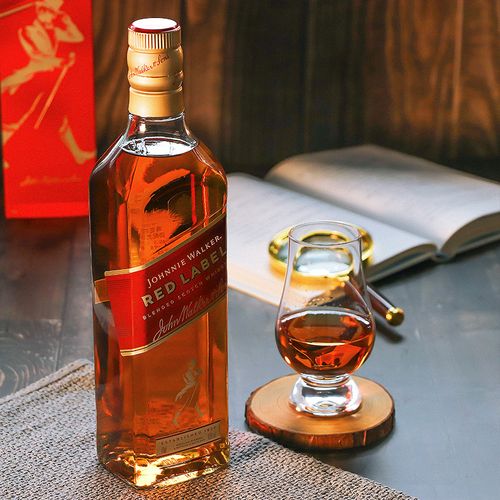 威士忌尊尼获加红方700ml英国进口洋酒红牌苏格兰行货威士忌