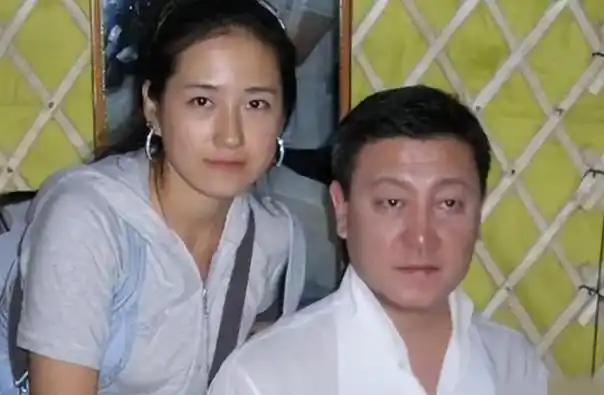 回顾"蒙古之花"王燕:嫁大16岁的韩磊,婚后生一儿一女幸福美满