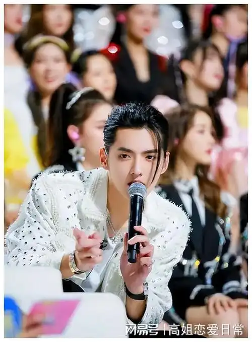 吴亦凡入狱两年再上热搜,背后勾当令人发指!