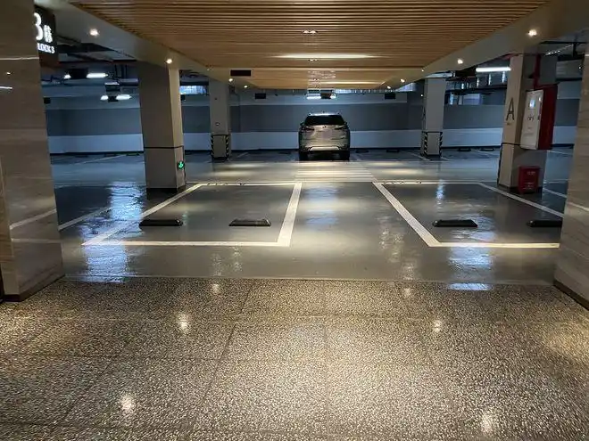 实探中冶逸璟台60万"天价车位"|停车位|地下车库|物业_网易订阅