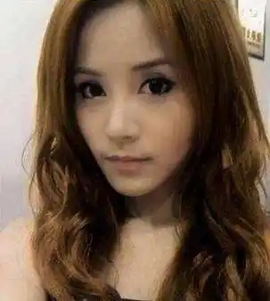 13年前被段曦当众扇巴掌,又因张杰掉粉44万的谢娜,真的幸福吗?