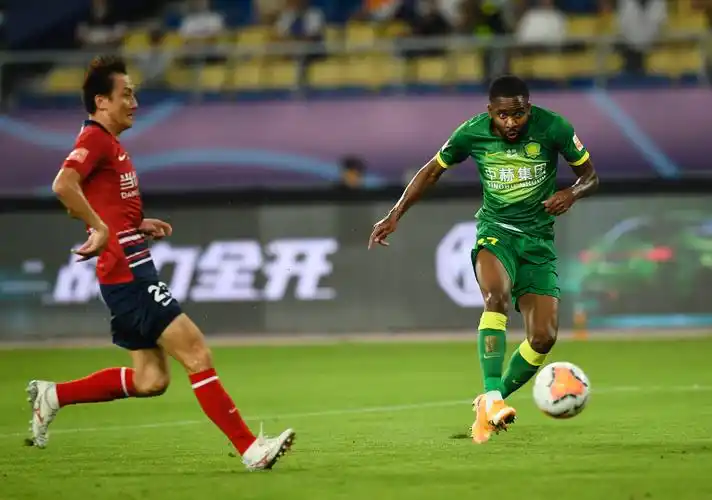 中超|巴坎布上演"大四喜" 北京国安5:2大胜重庆当代