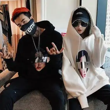 戴帽子卫衣的情侣头像 情侣头像图片大全 -【爱个性】