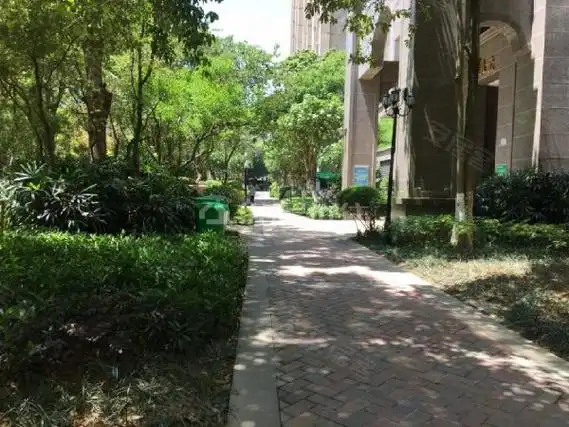 南宁兴宁区政府金源悦府一千四可租  家具家电齐全,拎包入住  看房