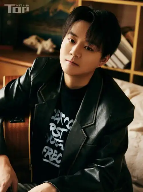 配音演员胡良伟超话  《tops》情人节特辑  双封面|胡良伟 以声绘色