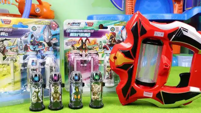 捷徳奥特曼升华器怪兽胶囊融合贝利亚怪兽