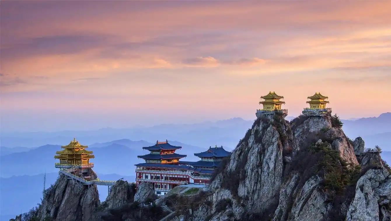 分布在河南省的大多数城市,不论去哪个城市旅游,都可以一睹河南省的