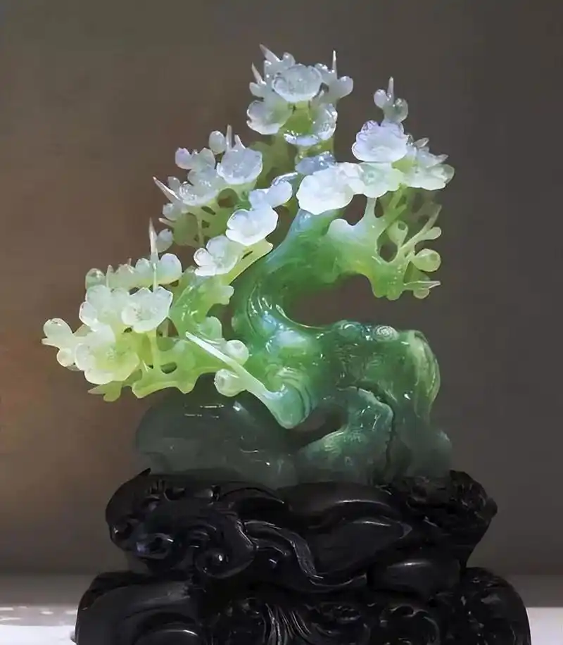 精美玉器,祝大家事事如意,幸福开心,友友们晚安好梦  图片来源网络侵