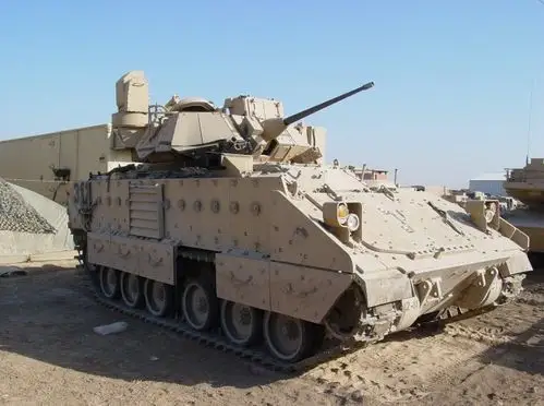 美国-"布拉德利"m2/m3履带式装甲战车