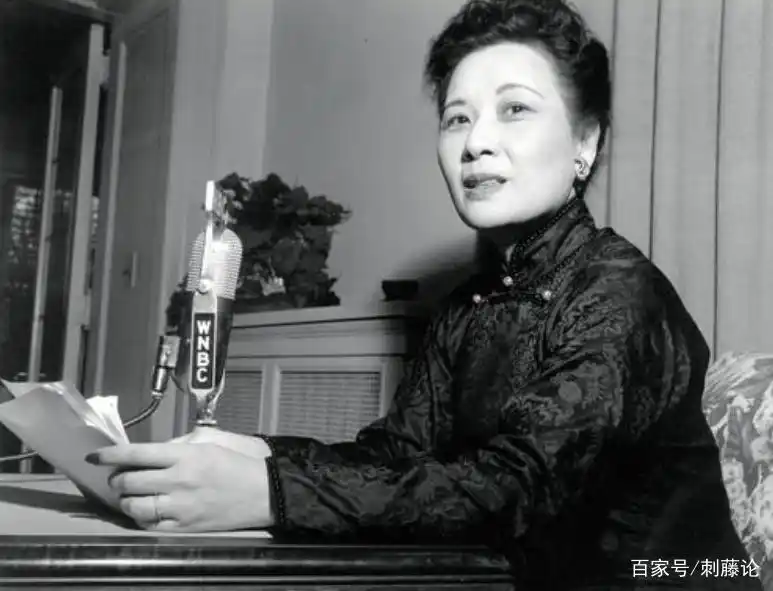 蒋孝章执意嫁给大14岁三婚男,蒋经国嚎啕大哭后,提出一点要求