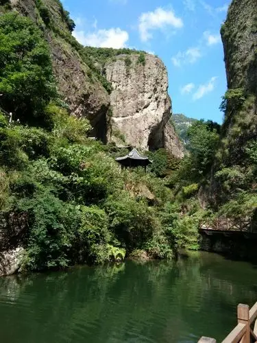 day5:断肠崖下绝情谷,飞檐走壁凌空舞