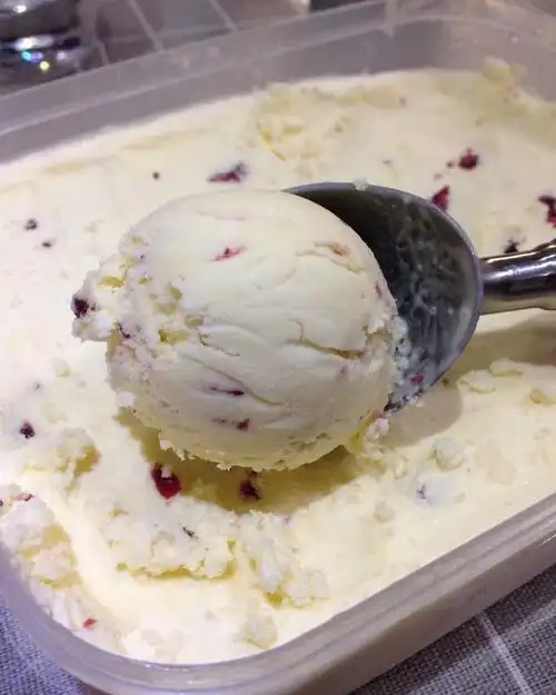 黑眼豆豆-11做的【原味奶香冰淇淋】