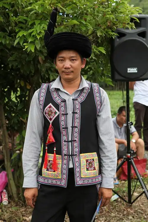 【隆林彝族火把节摄影图片】纪实摄影_吉卜赛男人_太平洋电脑网摄影