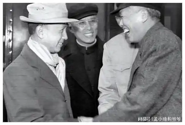 钱学森吃晚饭时惊呼这菜气味不对警卫去化验菜果然有剧毒