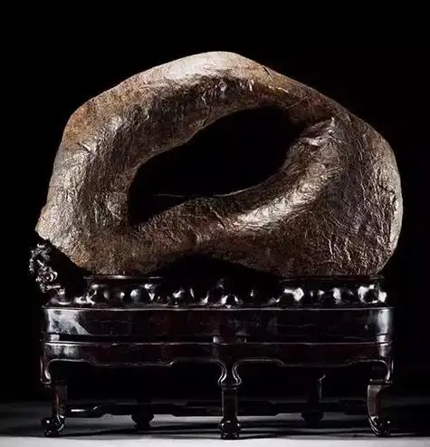 瘦,漏,透,皱,古代文人玩的石头是这样的