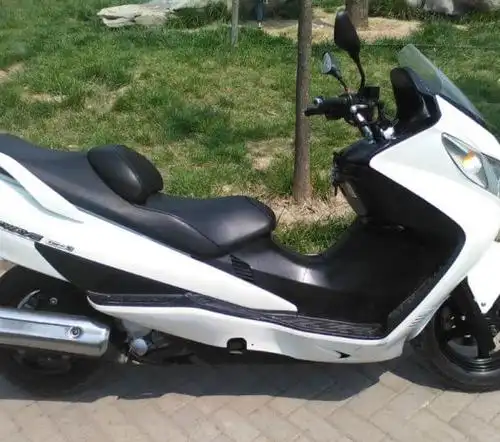 07铃木天浪250电喷巡航踏板长途利器—济宁二手摩托车