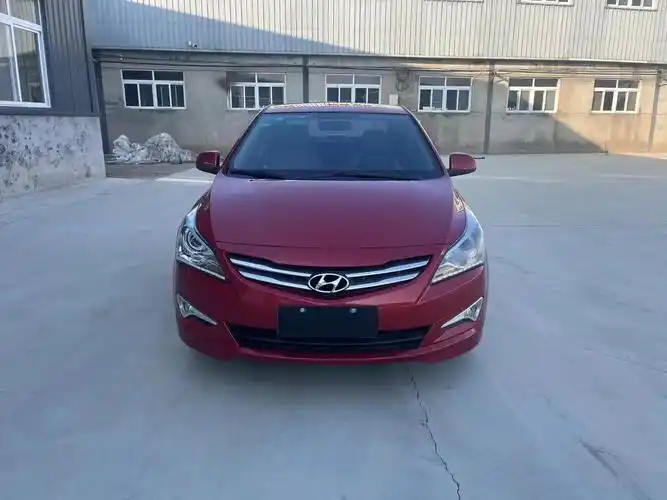 16年现代瑞纳14手动二手车值多少钱