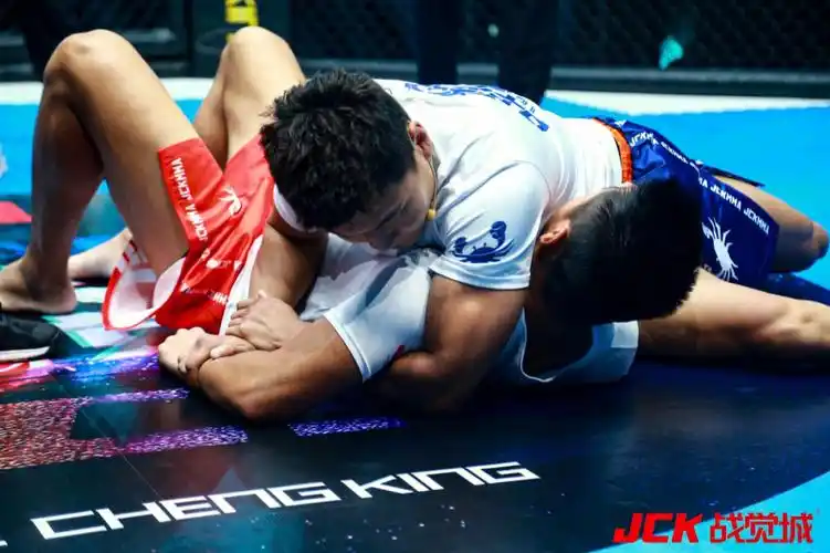 千岁国际实业集团jck战觉城综合格斗