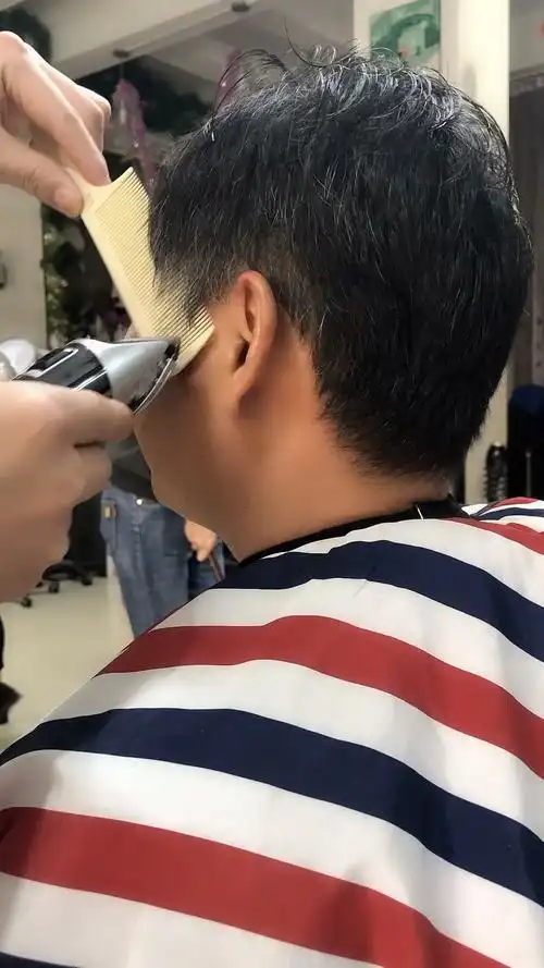 简单易学的男士发型修剪教程