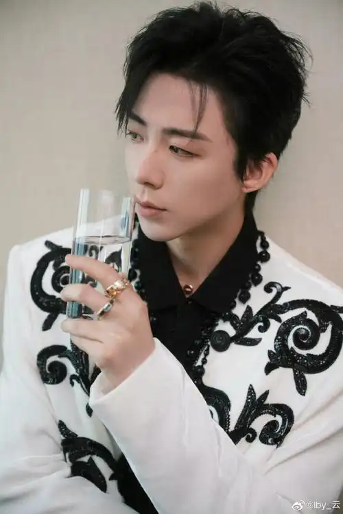 刘宇宁开始推理吧