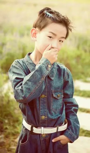 中国00后童星俞碧程