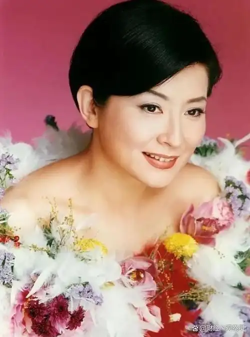 65岁终生未婚,无性无爱,与青灯古佛相伴,被母亲毁掉一生