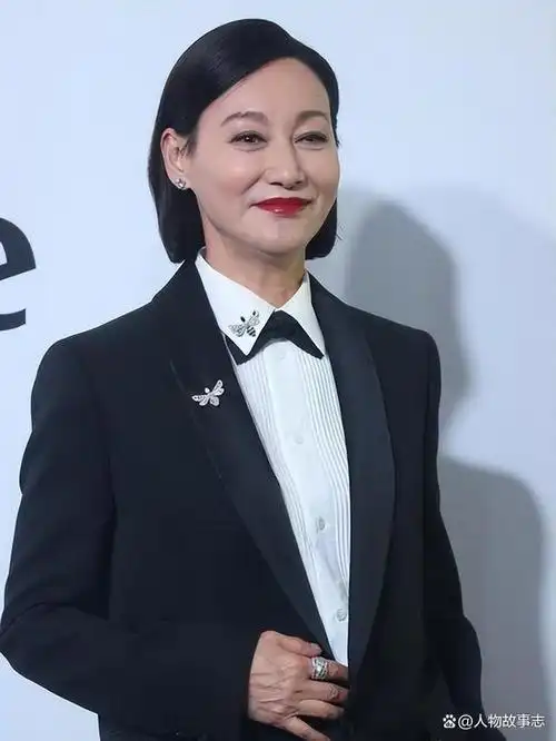 拥有满族皇家血统的8位女明星