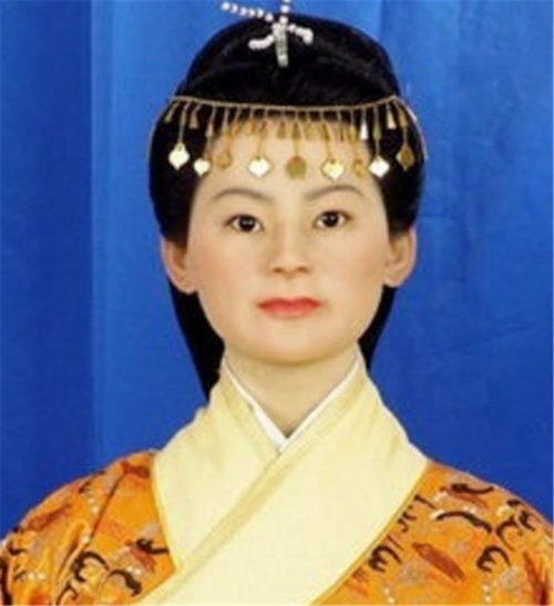 新疆出土的"楼兰新娘",合成,最典型的西域风情美女个人的美貌离不开一