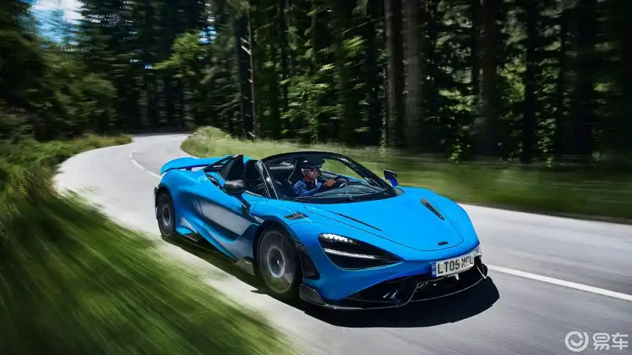 敞篷跑车新标杆 2022款 迈凯伦765lt spider