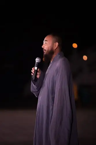 万行法师闪亮登场