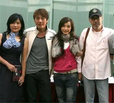 【图】冯淬帆老婆是谁成迷 《转身说爱你》演绎"非常老爸"