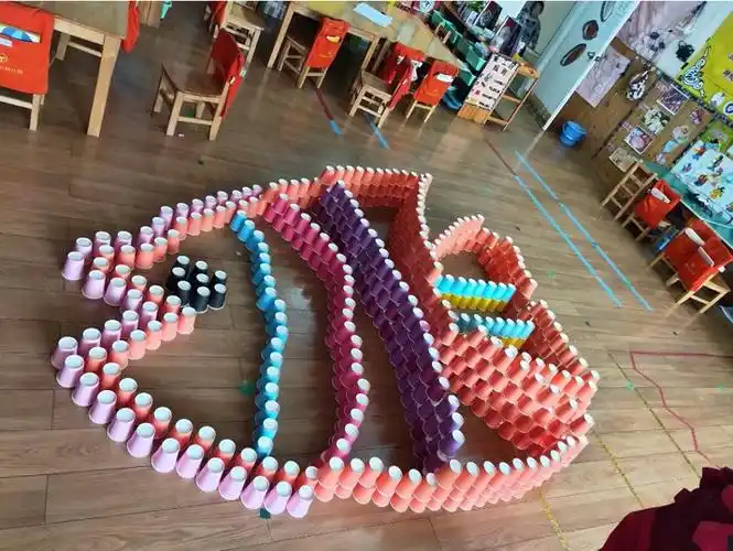 纸杯搭建游戏-《鱼》