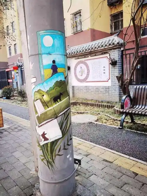 河南鹤壁城区美化好创意电线杆上彩绘做文章