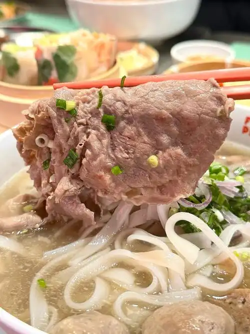 成都新店!难找但巨好吃的牛肉河粉