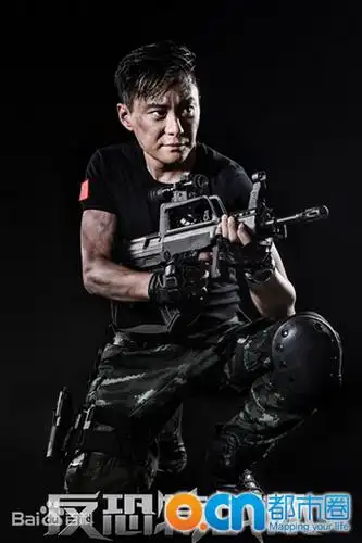 《神鹰反恐特战队》厉剑锋扮演者介绍