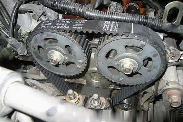 别克英朗到底多少公里换正时皮带?_你问我答网