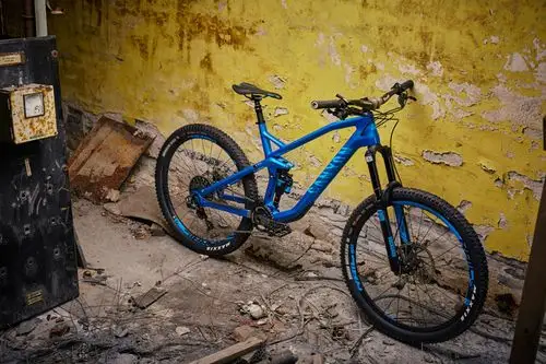 race 山地车|山地车|骑行装备与器材|碳纤维车架|铝合金车架|canyon