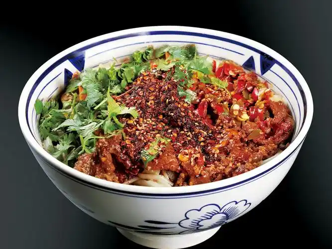 活动内容 活动详情 面食4选二  王菊牛肉面  剁椒牛肉面  剁椒臊子面