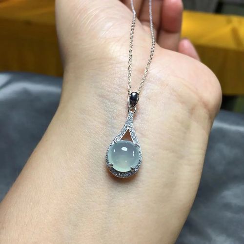 玉髓冰种蛋面镶嵌s925纯银吊坠女简约精美气质时尚民族风高级洗链