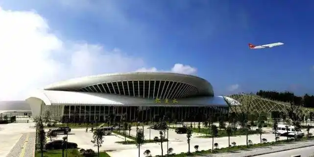 总投资4900万元六盘水月照机场站坪扩建工程开工